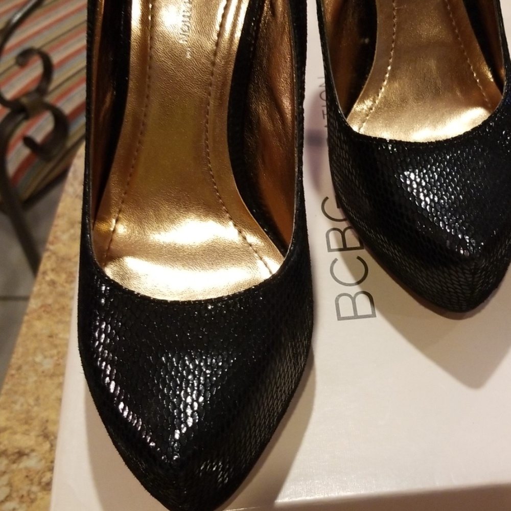 Shoe - Picture 7 of 7